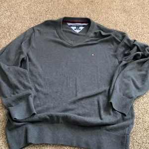 Tommy Hilfiger vneck sweater